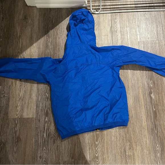 O8 Kids Full Zip Packable Rain Jacket and Windbreaker - Picture 7 of 8